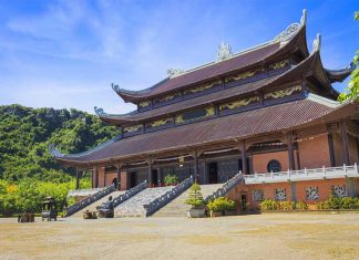 Mùa hè tìm về nơi Phật pháp bên ngôi Chùa Bái Đính cổ kính