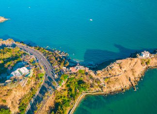 Ngồi “quán cóc” ngắm khung cảnh bình minh tuyệt đẹp trên Mũi Nghinh Phong Ngồi “quán cóc” ngắm khung cảnh bình minh tuyệt đẹp trên Mũi Nghinh Phong